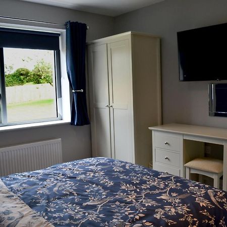 Apartamento Béal na Banna Coleraine Exterior foto