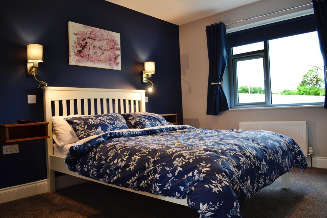 Apartamento Béal na Banna Coleraine Exterior foto