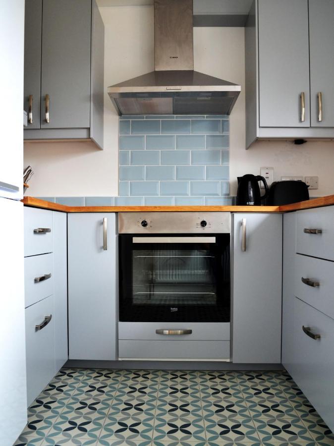 Apartamento Béal na Banna Coleraine Exterior foto